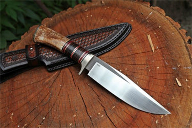 Hunting Knives Features